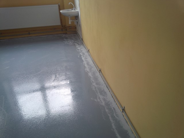 epoxidová podlaha v učebně